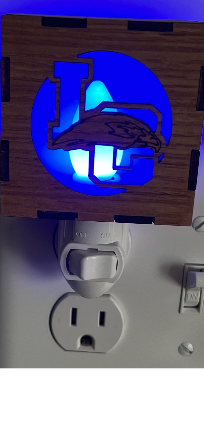 WOODEN NIGHT LIGHT