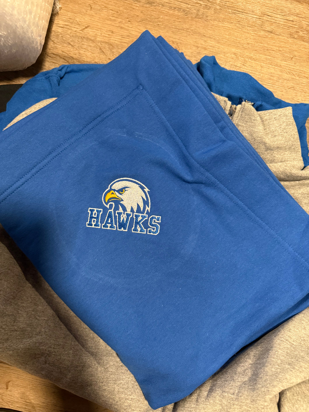 HAWKS BLANKET EMBORIDERY 	50 x 60